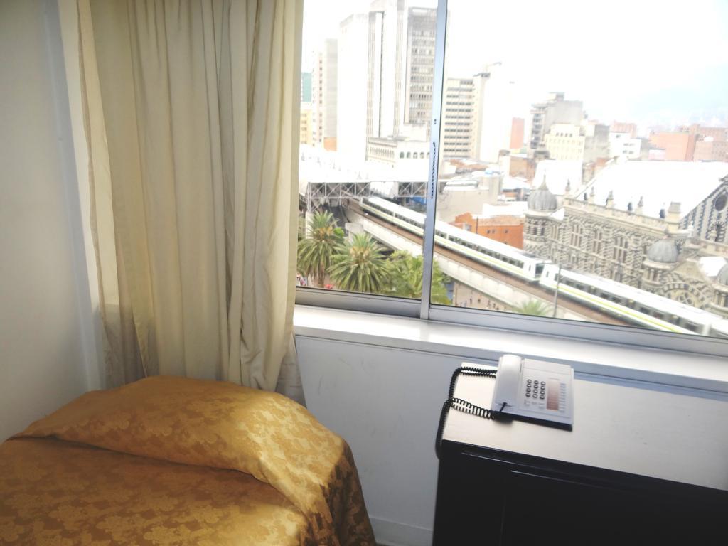 Hotel Nutibara Express Medellín Zimmer foto